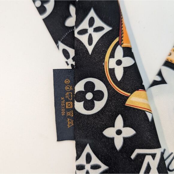 Louis Vuitton silk twilly - Picture 3 of 8
